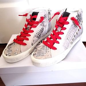 New Steve madden sneakers